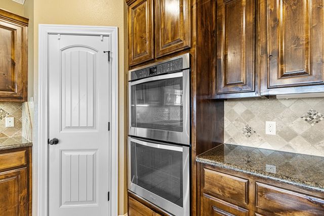 5811 Oak Creek, Midland, TX 79707