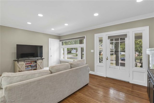 4213 W 223rd Street, Fairview Park, OH 44126
