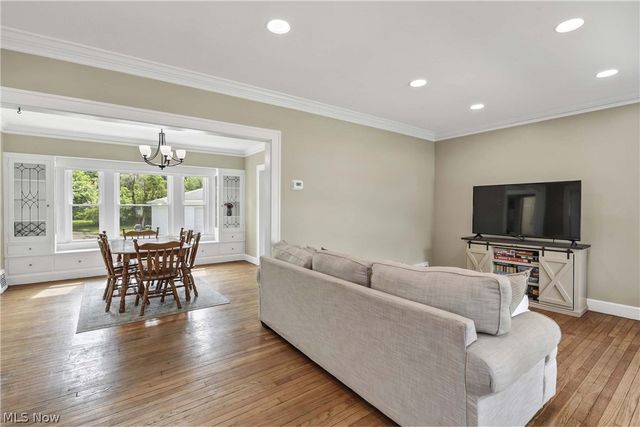 4213 W 223rd Street, Fairview Park, OH 44126