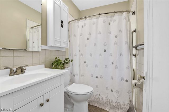 4213 W 223rd Street, Fairview Park, OH 44126