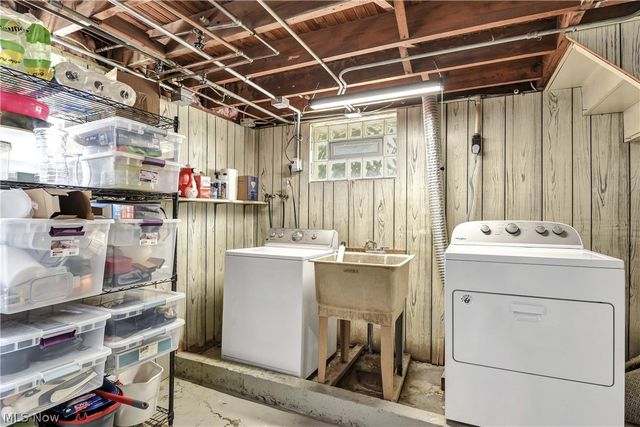 4213 W 223rd Street, Fairview Park, OH 44126