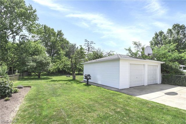 4213 W 223rd Street, Fairview Park, OH 44126