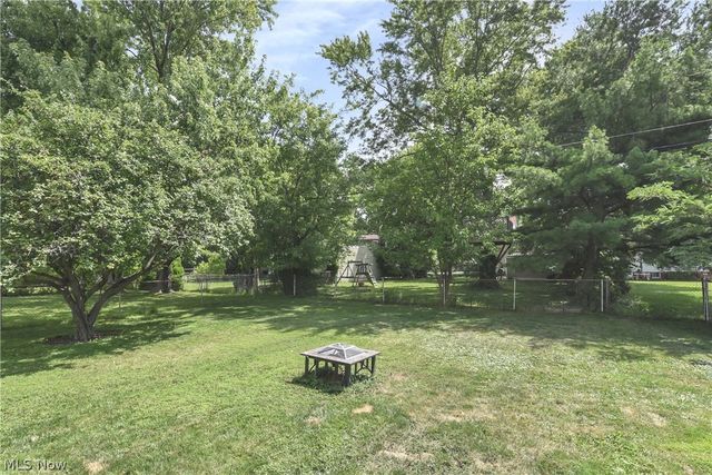 4213 W 223rd Street, Fairview Park, OH 44126