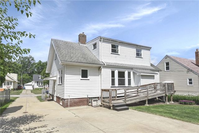 4213 W 223rd Street, Fairview Park, OH 44126