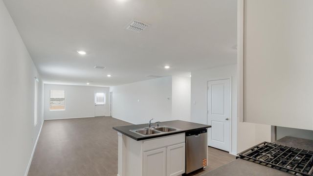 110 Schuenemann WAY, Kyle, TX 78640