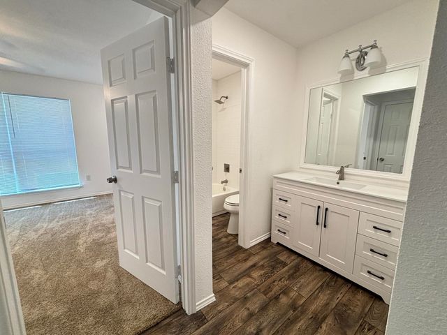2208 Madrid Court, Dalworthington Gardens, TX 76013