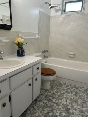6260 NE 18th Avenue 831, Fort Lauderdale, FL 33334
