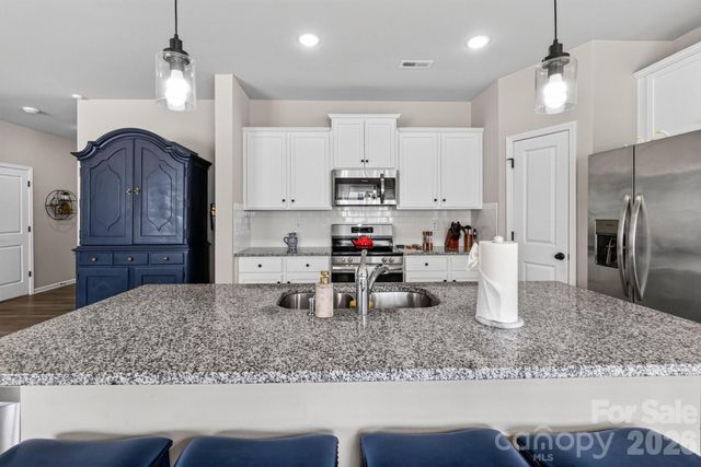 5223 Belstone Lane, Charlotte, NC 28215