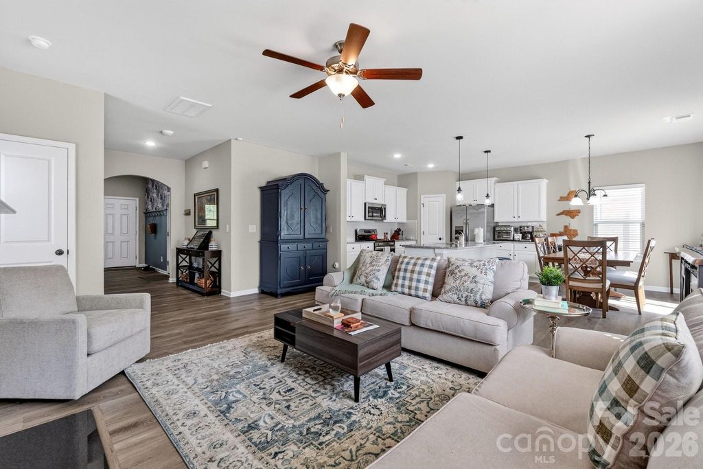 5223 Belstone Lane, Charlotte, NC 28215