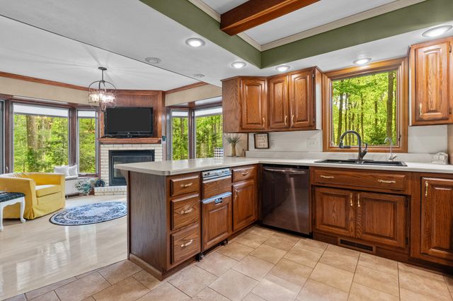 30938 Redfield Street, Milton Twp, MI 49120