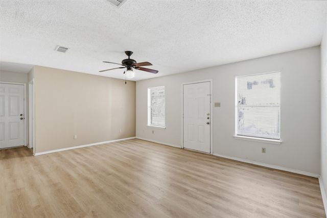 409 Gabe Court, Denton, TX 76207