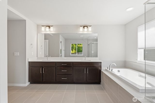 2466 NE Athlon Court, Poulsbo, WA 98370