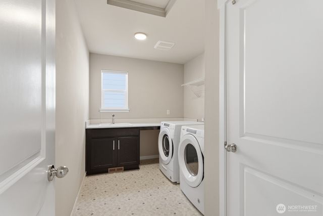 2466 NE Athlon Court, Poulsbo, WA 98370