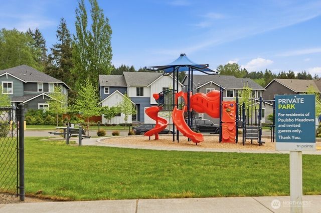 2466 NE Athlon Court, Poulsbo, WA 98370
