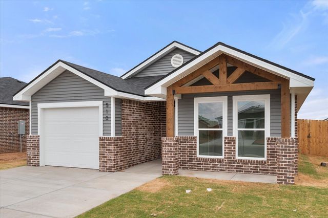 510 E 24th Street, Wolfforth, TX 79382