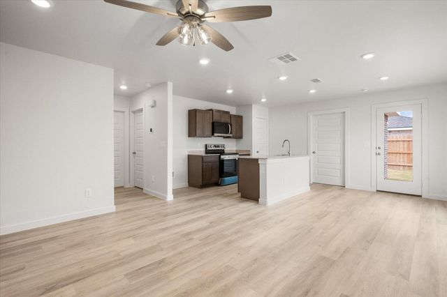 510 E 24th Street, Wolfforth, TX 79382