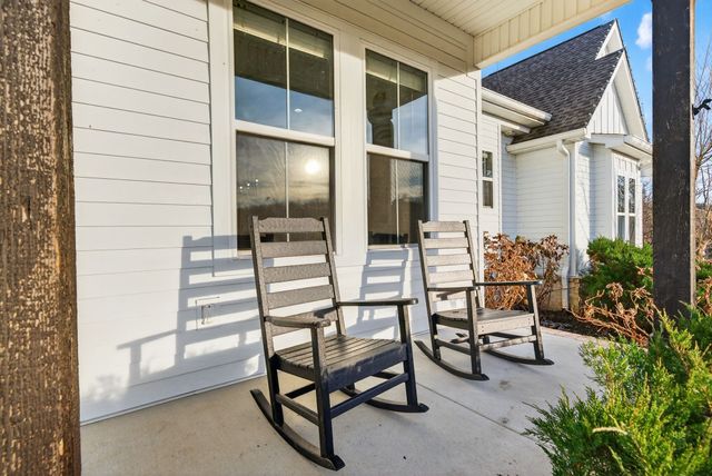 1677 Blackburn Ln, Spring Hill, TN 37174