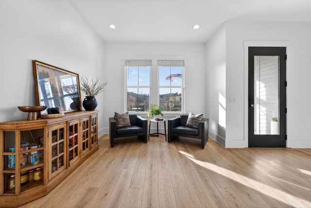 1677 Blackburn Ln, Spring Hill, TN 37174