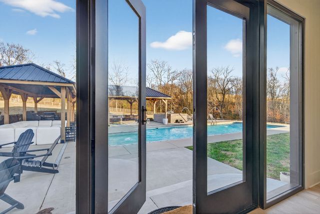 1677 Blackburn Ln, Spring Hill, TN 37174