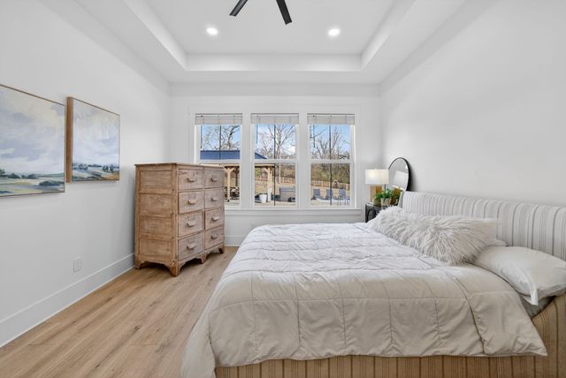 1677 Blackburn Ln, Spring Hill, TN 37174