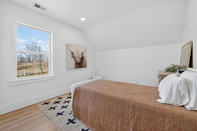 1677 Blackburn Ln, Spring Hill, TN 37174