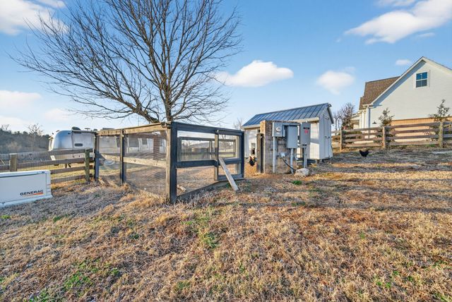 1677 Blackburn Ln, Spring Hill, TN 37174