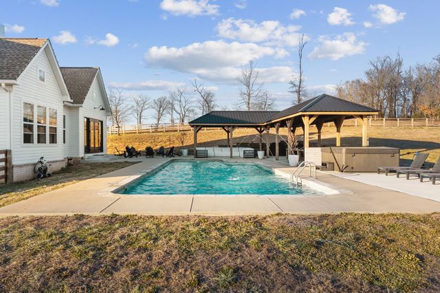 1677 Blackburn Ln, Spring Hill, TN 37174