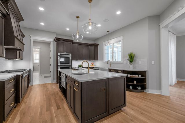 1905 General Warfield Way, Lexington, KY 40505