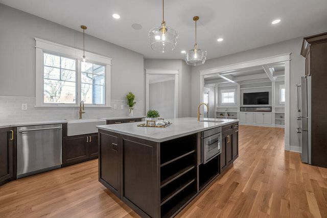 1905 General Warfield Way, Lexington, KY 40505