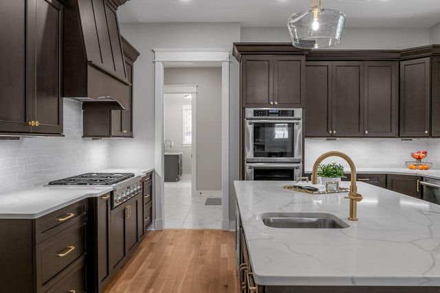 1905 General Warfield Way, Lexington, KY 40505