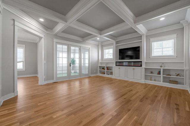 1905 General Warfield Way, Lexington, KY 40505