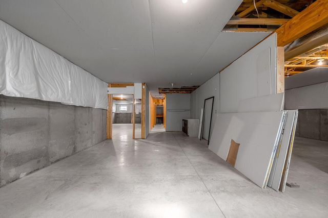 1905 General Warfield Way, Lexington, KY 40505