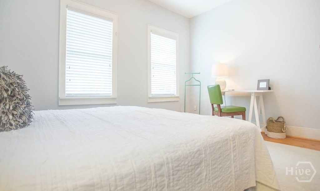 Image 19 of property listing at 517 E Gordon Street, Savannah, GA 31401