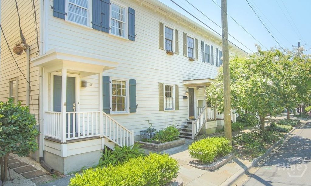 Image 2 of property listing at 517 E Gordon Street, Savannah, GA 31401
