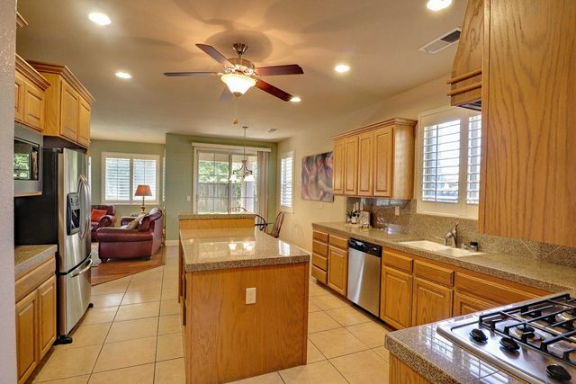 2591 E Powers Avenue, Fresno, CA 93720