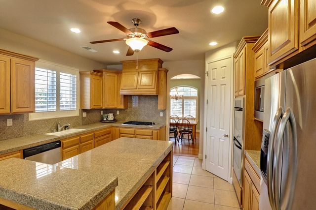 2591 E Powers Avenue, Fresno, CA 93720
