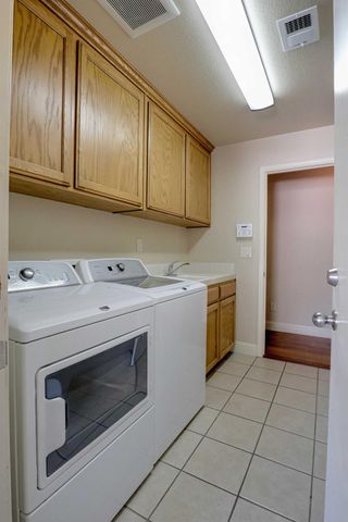 2591 E Powers Avenue, Fresno, CA 93720