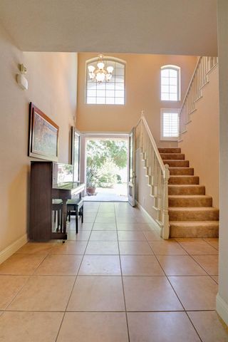 2591 E Powers Avenue, Fresno, CA 93720