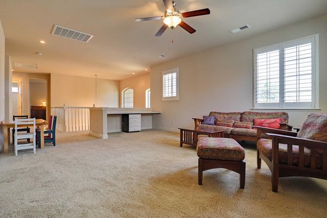 2591 E Powers Avenue, Fresno, CA 93720