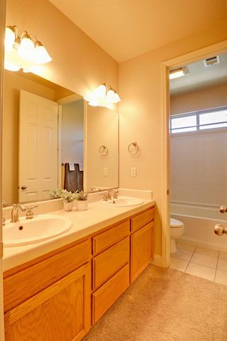 2591 E Powers Avenue, Fresno, CA 93720