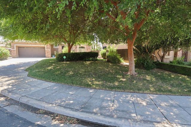2591 E Powers Avenue, Fresno, CA 93720