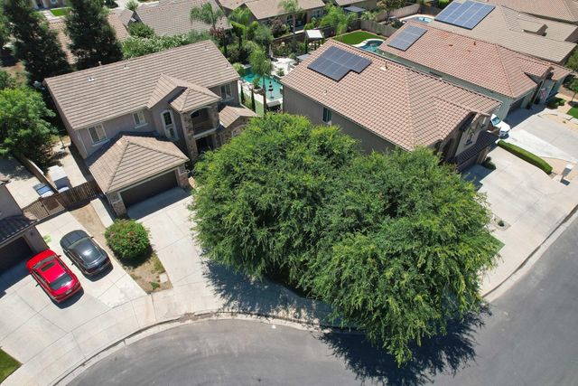 2591 E Powers Avenue, Fresno, CA 93720