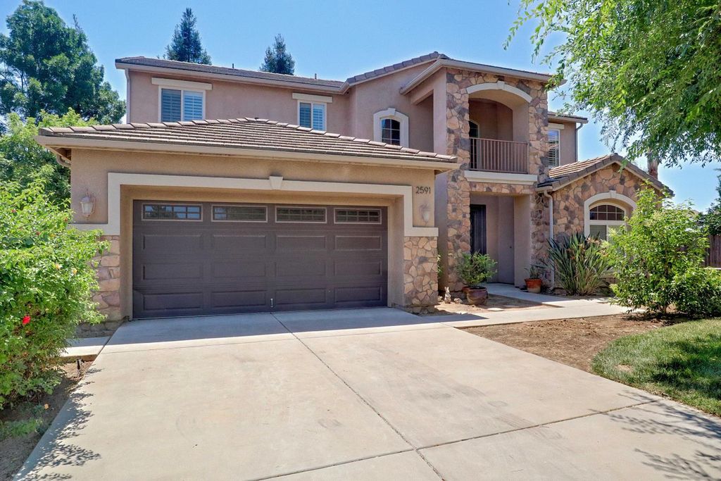 2591 E Powers Avenue, Fresno, CA 93720