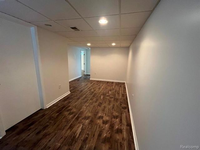 28458 Rosslyn Avenue, Garden City, MI 48135