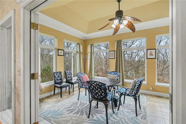 3337 S Victoria Drive, Blue Springs, MO 64015