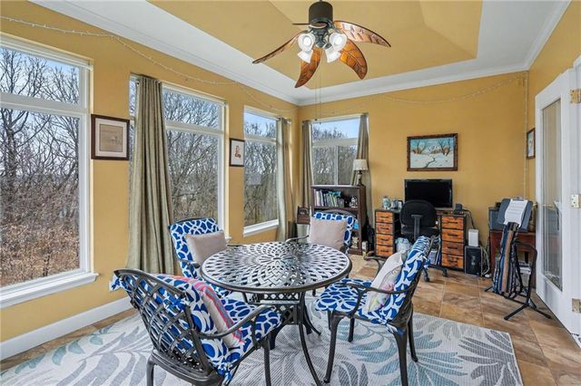 3337 S Victoria Drive, Blue Springs, MO 64015