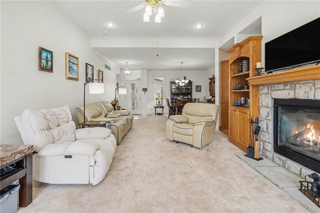 3337 S Victoria Drive, Blue Springs, MO 64015