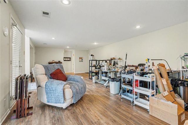 3337 S Victoria Drive, Blue Springs, MO 64015