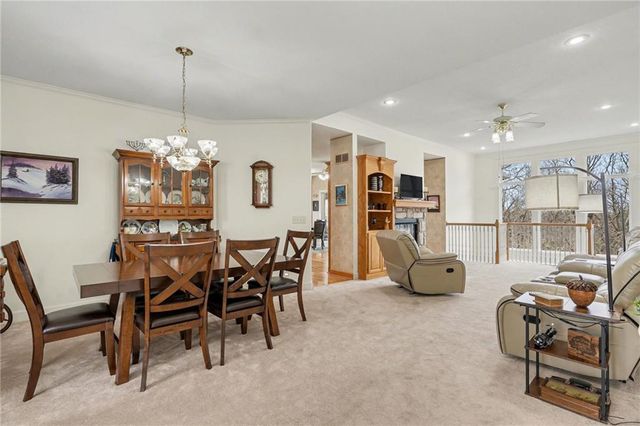 3337 S Victoria Drive, Blue Springs, MO 64015