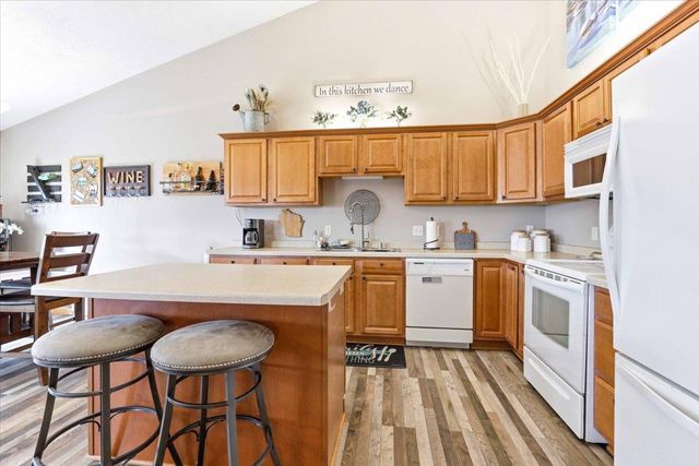121 Madison Avenue, Baraboo, WI 53913